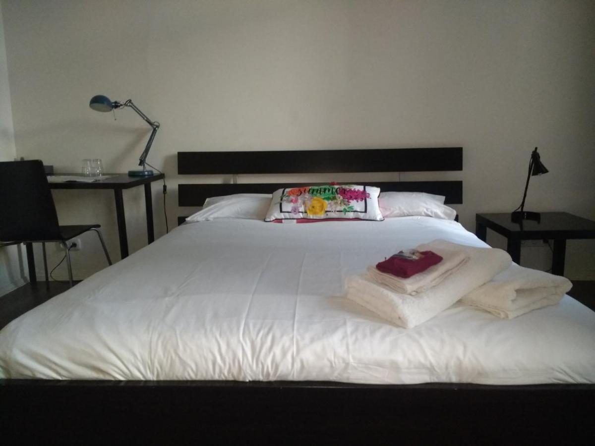Accommodatie bij particulieren ++ Hip, Chill Berghain With Breakfast ++